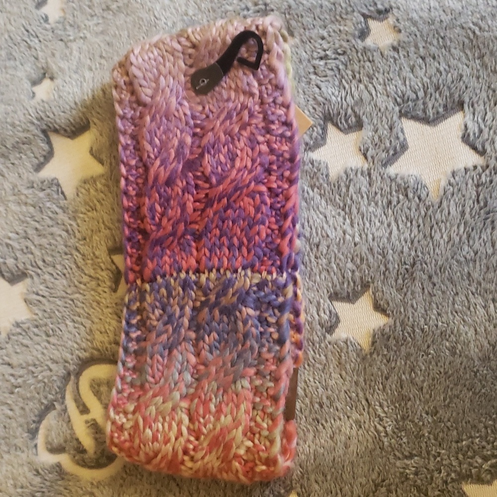 3/$25 C.C Beanie Fuzzy Lined Multi Color C.C Head Wrap (Headband) - Picture 5 of 10
